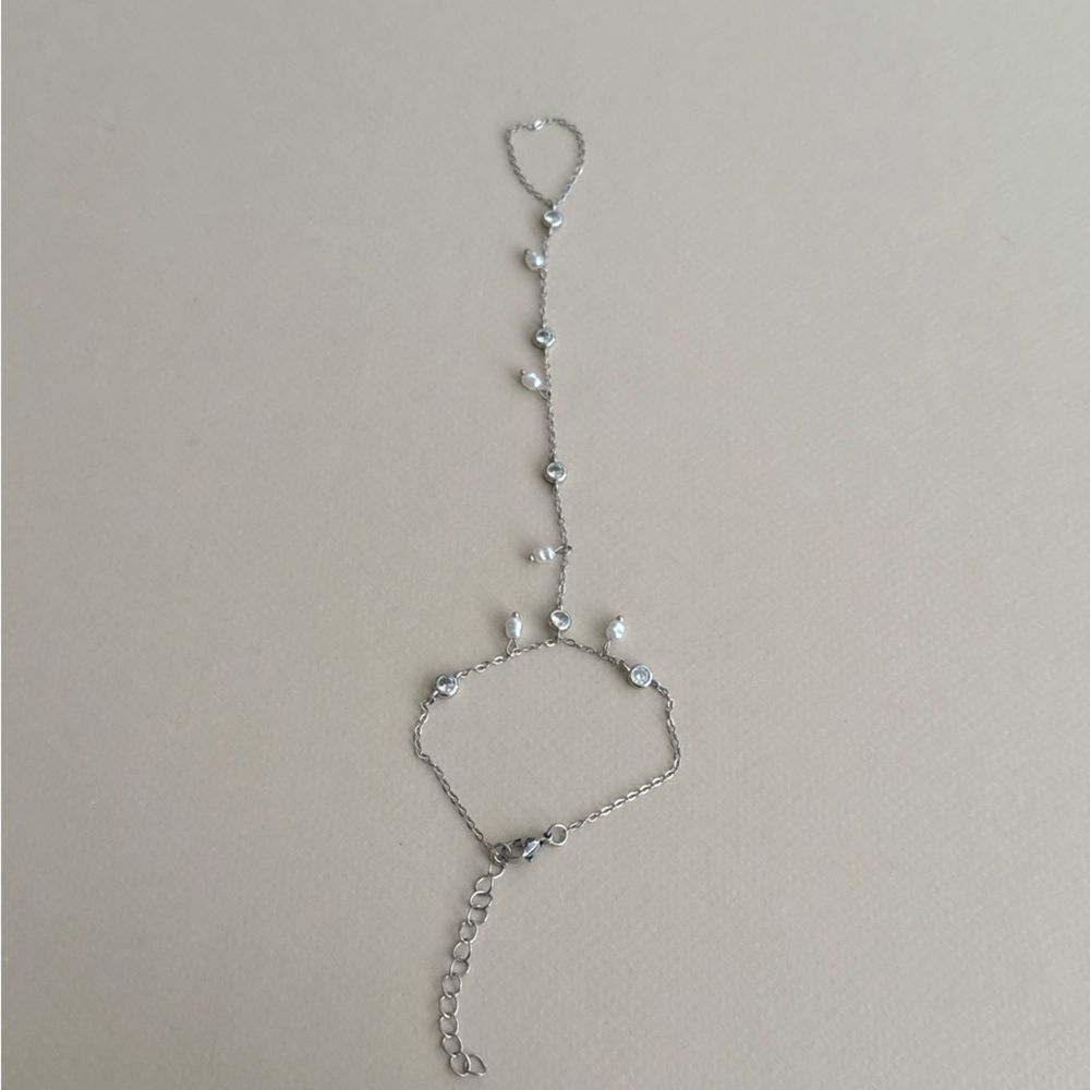 Crystal hand chain M1752 - Picture 3 of 5